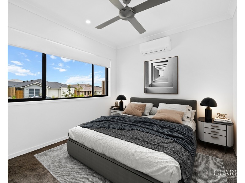 2/14 Sheepdog Road, Park Ridge QLD 4125