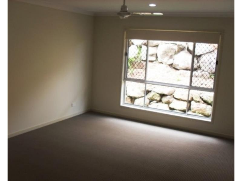 1 Bryna Parade, Oxenford QLD 4210