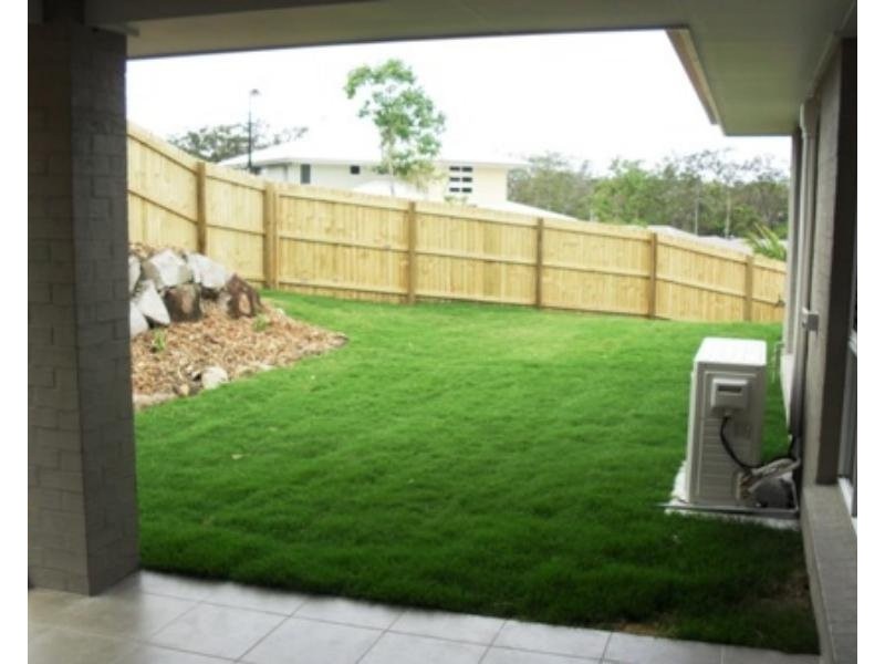 1 Bryna Parade, Oxenford QLD 4210