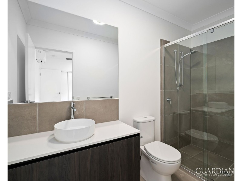 A&B/16 Finch Court, Loganlea QLD 4131