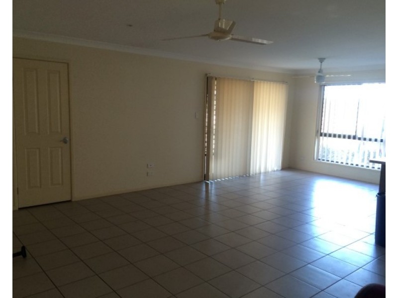 5 Emily Place, Sumner QLD 4074