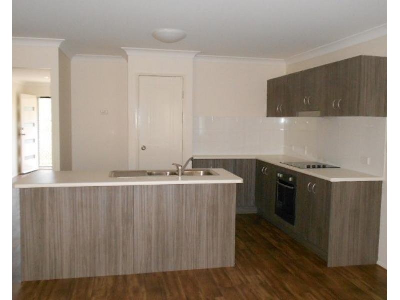 32 Andrew Walker Drive, Goodna QLD 4300