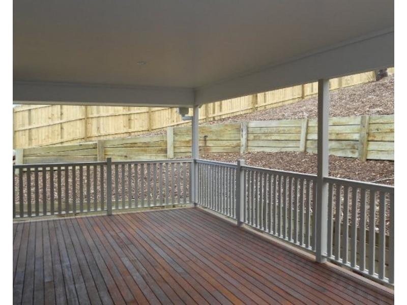 32 Andrew Walker Drive, Goodna QLD 4300