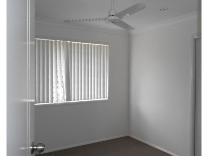 32 Andrew Walker Drive, Goodna QLD 4300