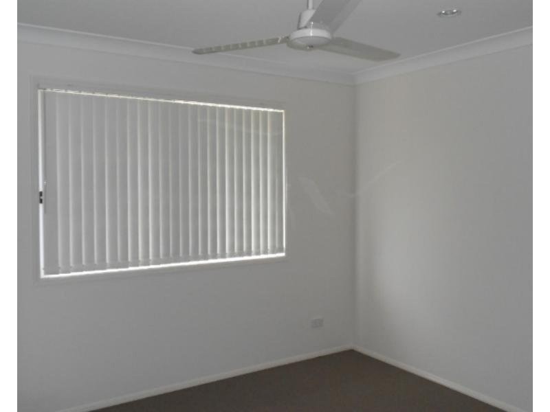 32 Andrew Walker Drive, Goodna QLD 4300