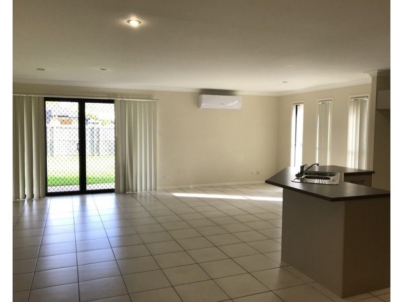 21 Griffen Place, Crestmead QLD 4132