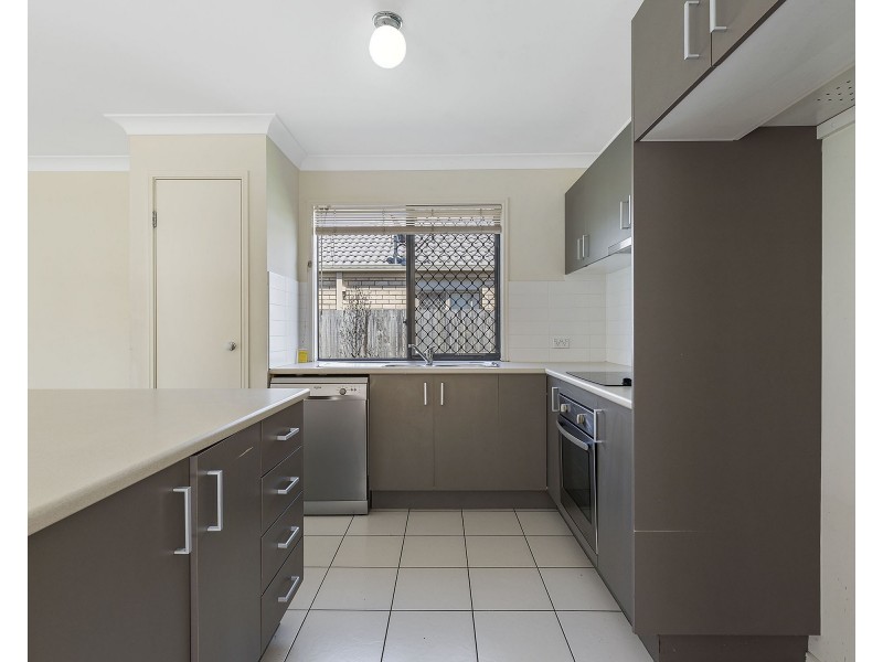 35 Griffen Place, Crestmead QLD 4132