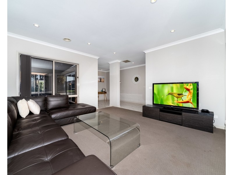 65 **under Contract **moorookyle Avenue, Tarneit VIC 3029