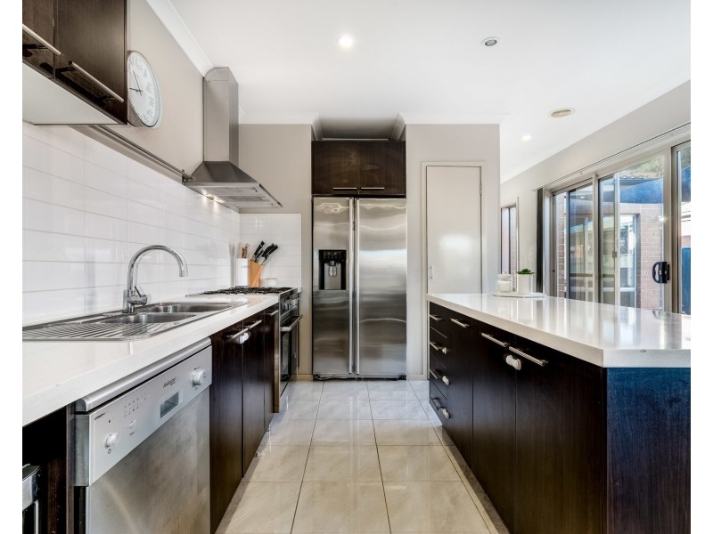 65 **under Contract **moorookyle Avenue, Tarneit VIC 3029