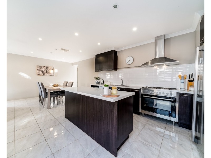 65 **under Contract **moorookyle Avenue, Tarneit VIC 3029