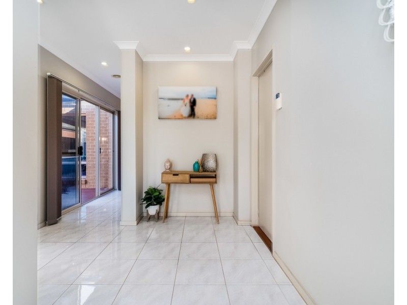 65 **under Contract **moorookyle Avenue, Tarneit VIC 3029