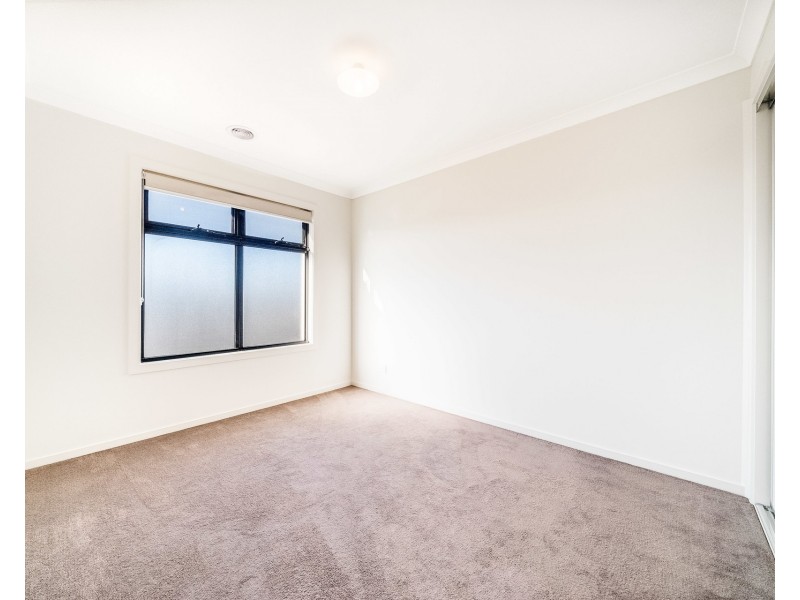 14 Morialta Circuit, Werribee VIC 3030