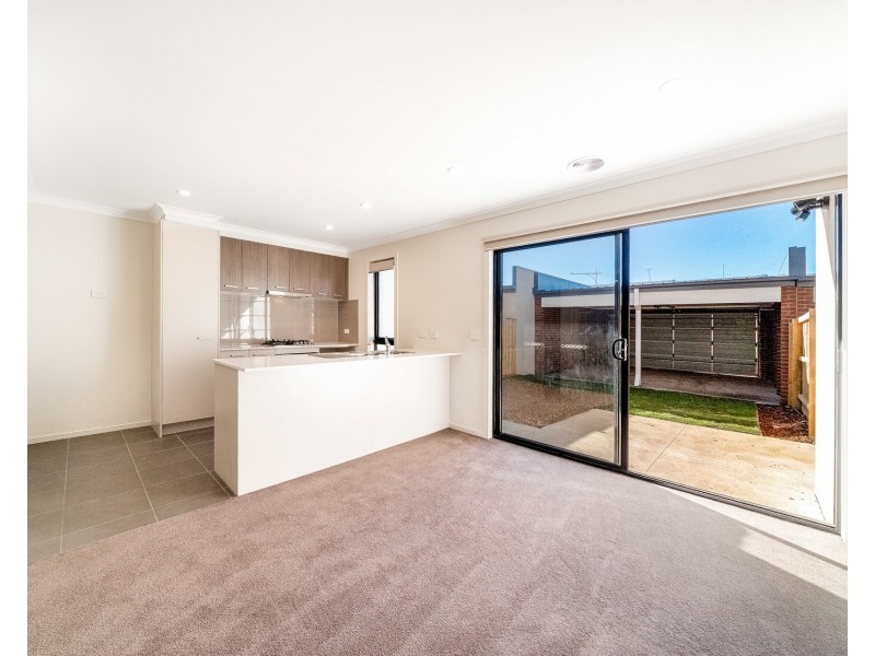 14 Morialta Circuit, Werribee VIC 3030