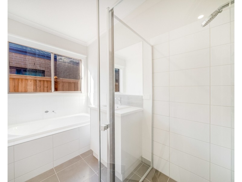 24 Wheat Avenue, Truganina VIC 3029