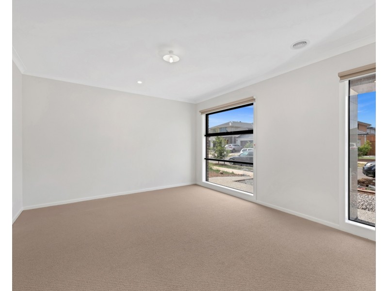 8 Merriweather Street, Truganina VIC 3029