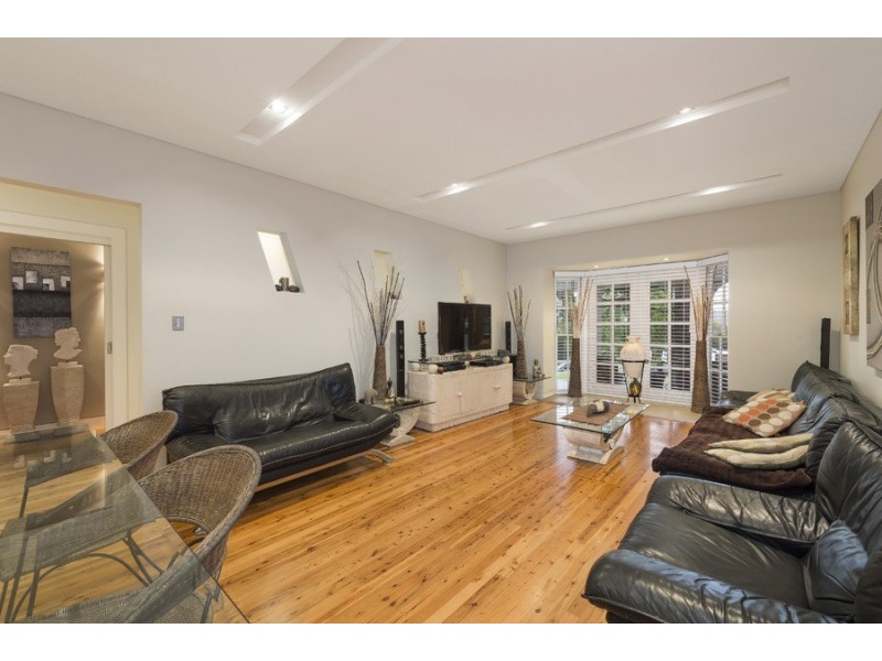 136 Woronora Crescent, Como NSW 2226