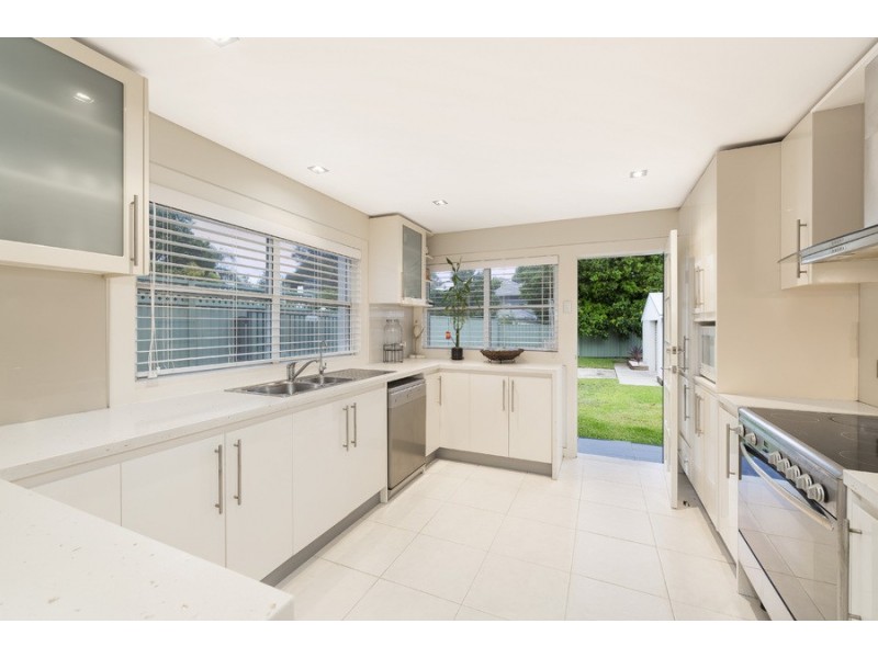 136 Woronora Crescent, Como NSW 2226