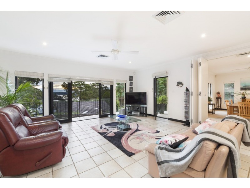6 Glenhaven Place, Oyster Bay NSW 2225