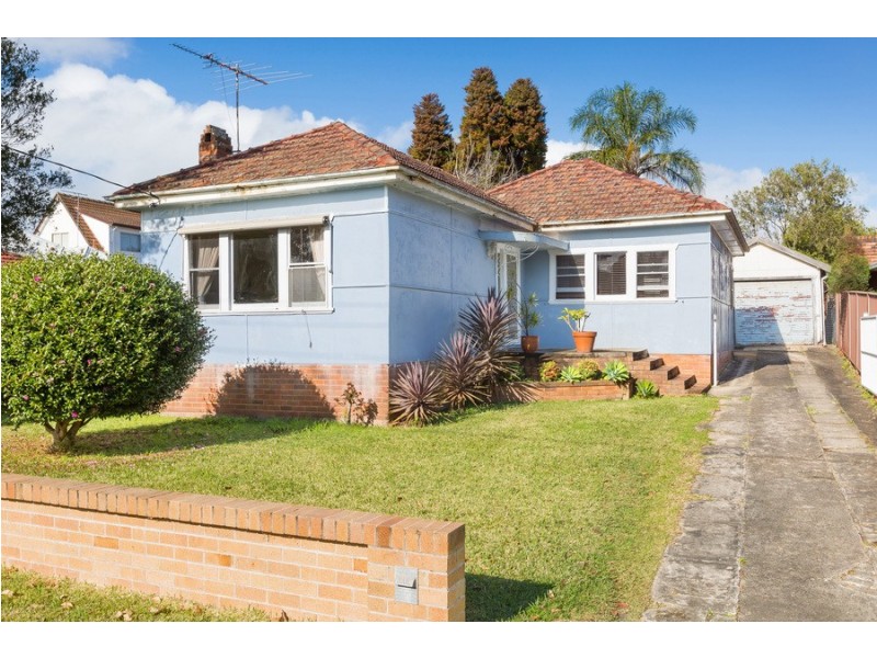 2 Alfred Avenue, Cronulla NSW 2230