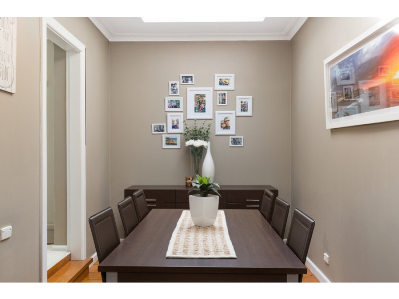 43 Oak Road, Kirrawee NSW 2232