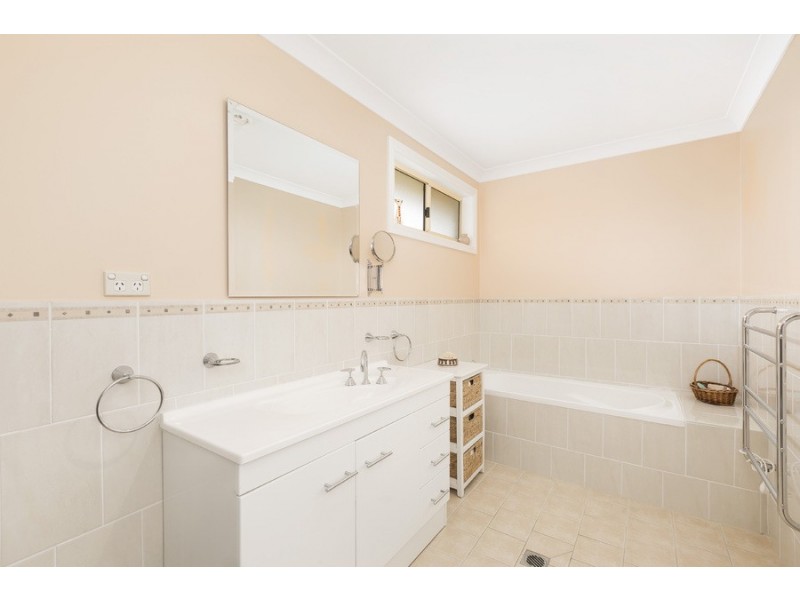 2/106-108 Banksia Avenue, Engadine NSW 2233