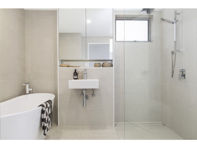 14b Carramar Crescent, Miranda NSW 2228