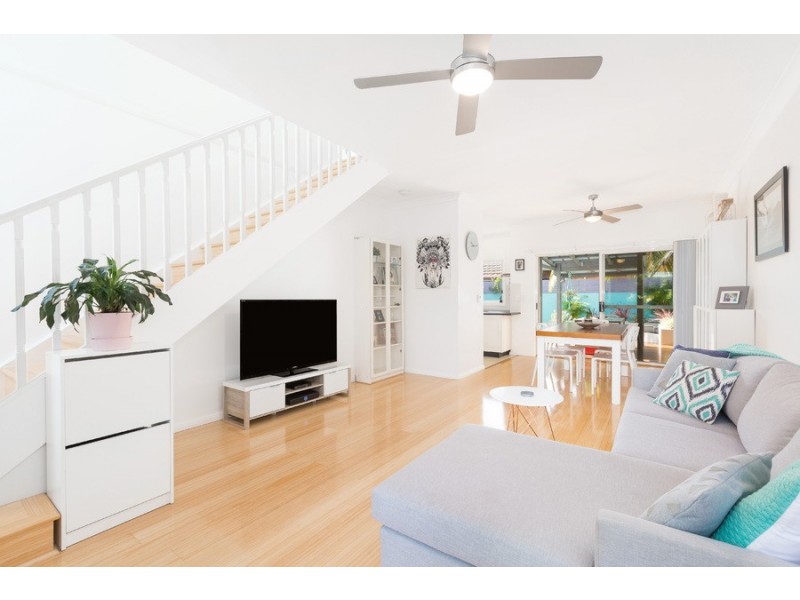 2/45 Caronia Avenue, Woolooware NSW 2230