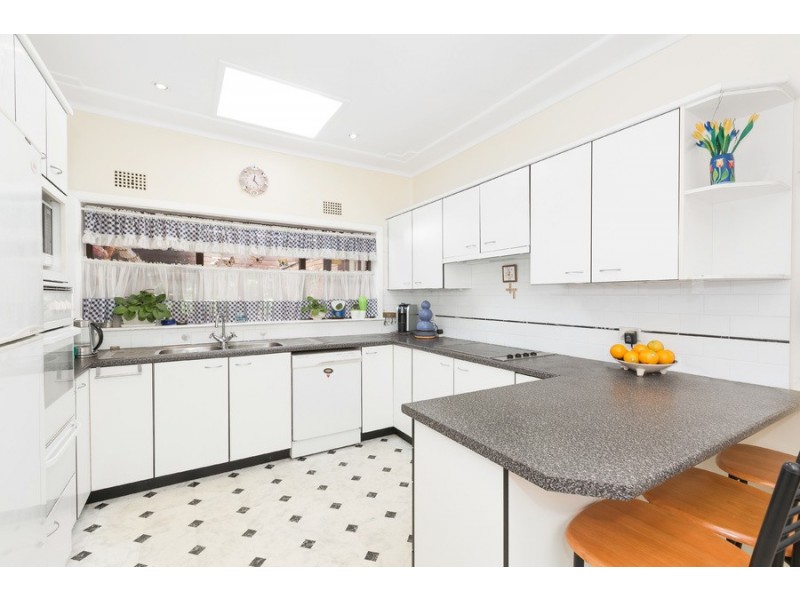 54 Young Street, Sylvania NSW 2224