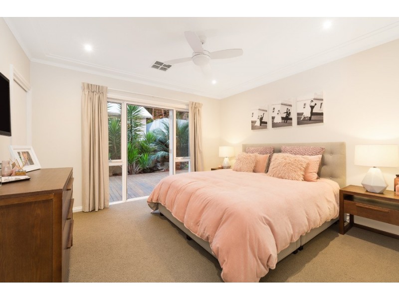 17 Wigens Avenue, Como NSW 2226