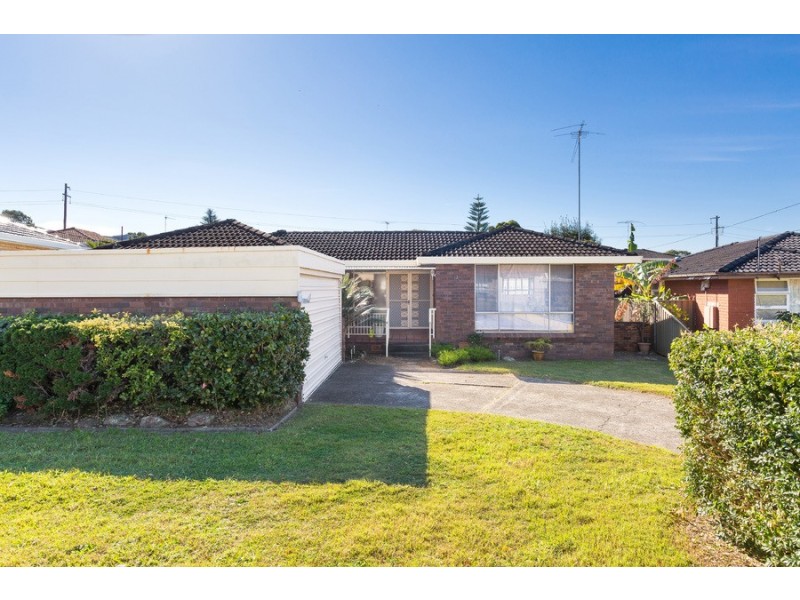 13 Silverwater Crescent, Miranda NSW 2228