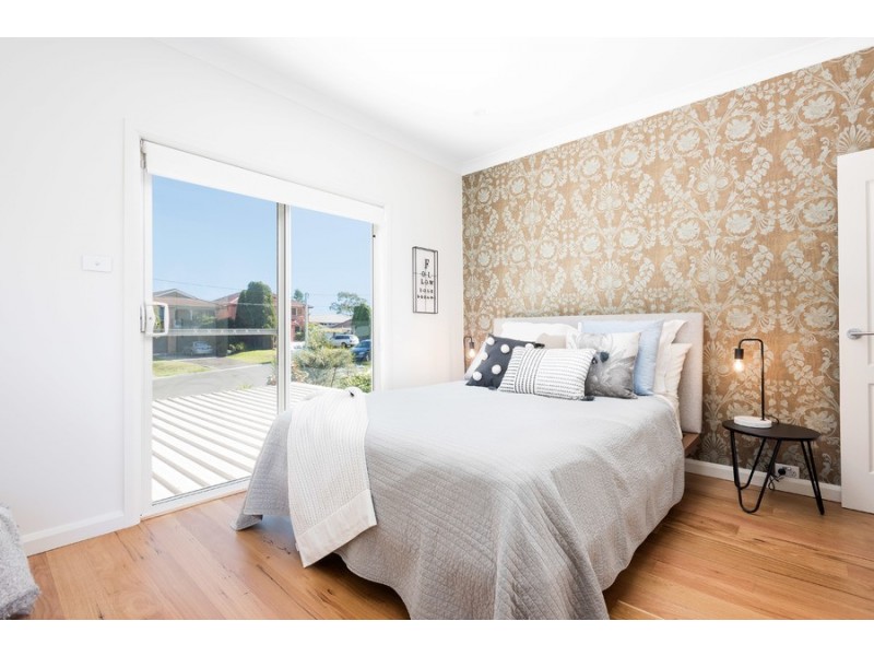 4 Evans Street, Como NSW 2226