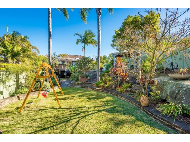 4 Evans Street, Como NSW 2226