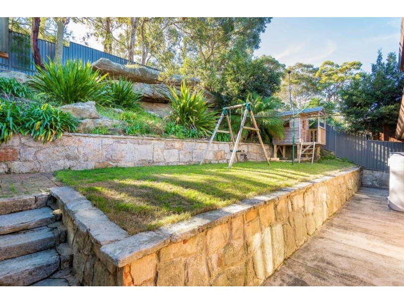 13 Meehan Place, Kirrawee NSW 2232