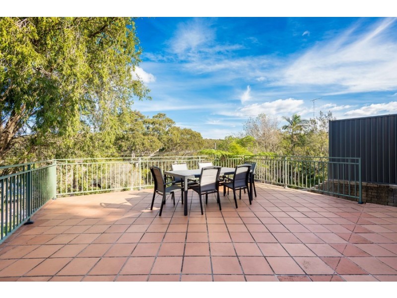 13 Meehan Place, Kirrawee NSW 2232