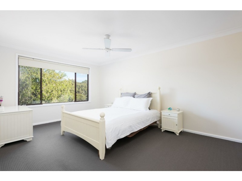 13 Meehan Place, Kirrawee NSW 2232