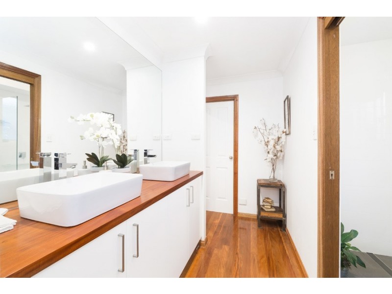 8 Tunks Place, Barden Ridge NSW 2234