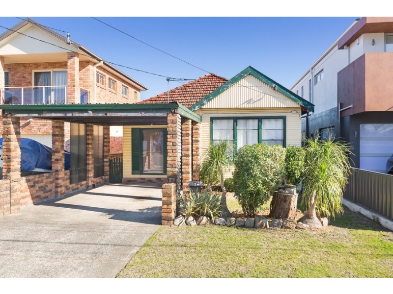 9 Cassilis Street, Monterey NSW 2217