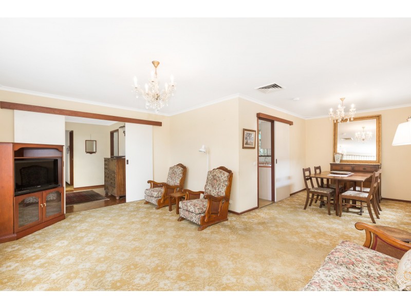 6 Mirbelia Place, Caringbah NSW 2229