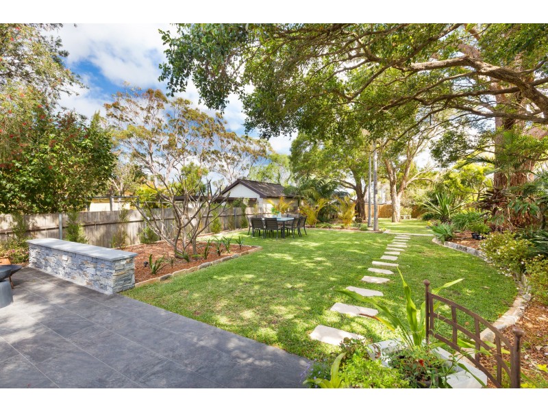 6 Horns Avenue, Gymea Bay NSW 2227