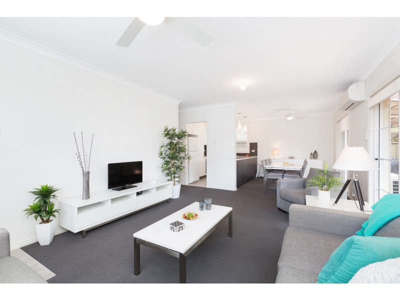 2/425 President Avenue, Kirrawee NSW 2232