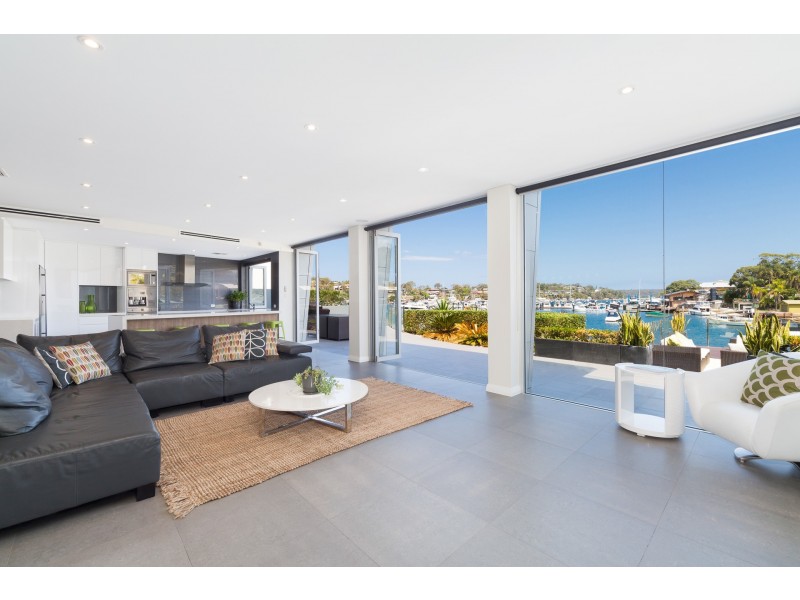 62 Grandview Parade, Caringbah South NSW 2229