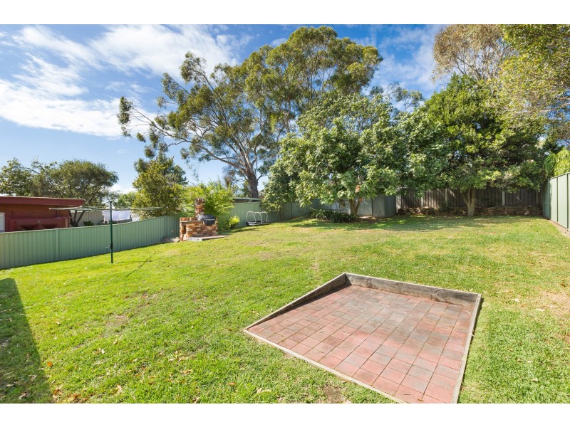 9 Wylie Street, Kirrawee NSW 2232