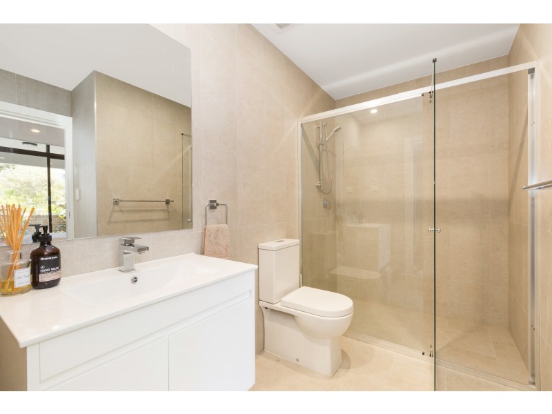 2/6 Central Road, Miranda NSW 2228