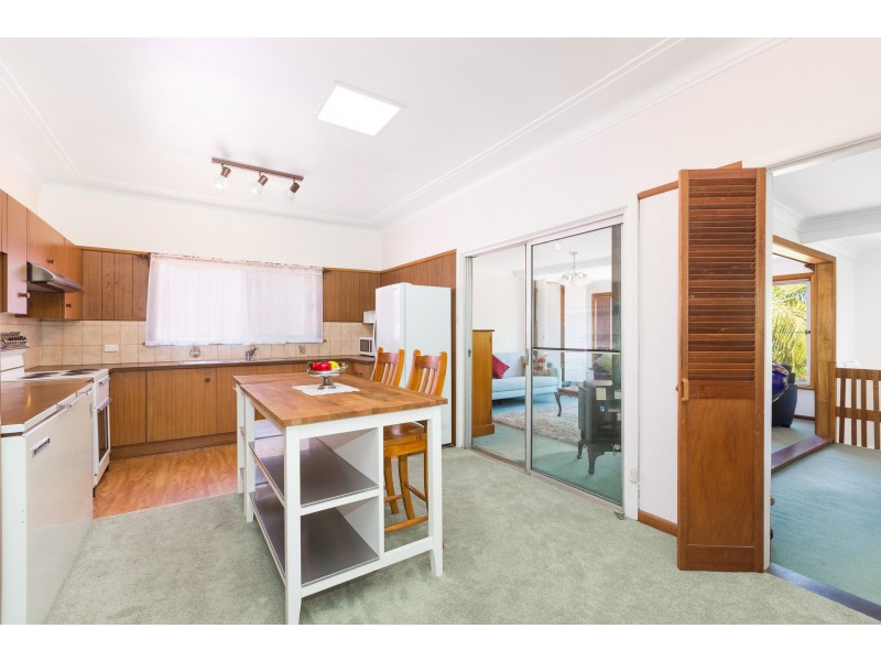 24 Venetia Street, Sylvania NSW 2224