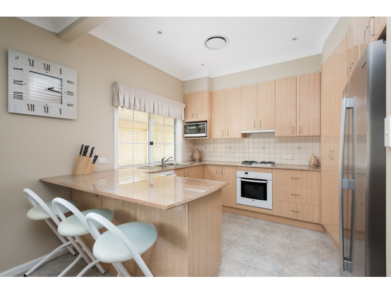 50 Mundakal Avenue, Kirrawee NSW 2232