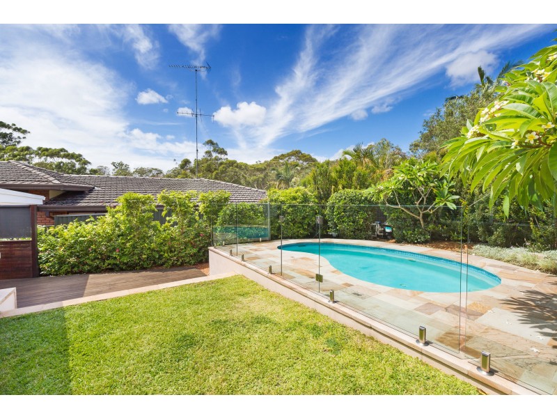 14 Tea Tree Place, Kirrawee NSW 2232