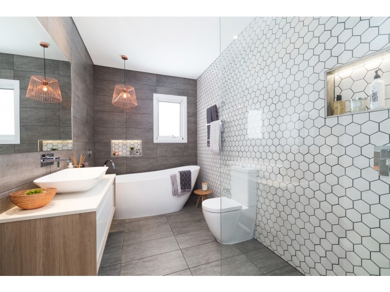 33 Scylla Road, Oyster Bay NSW 2225