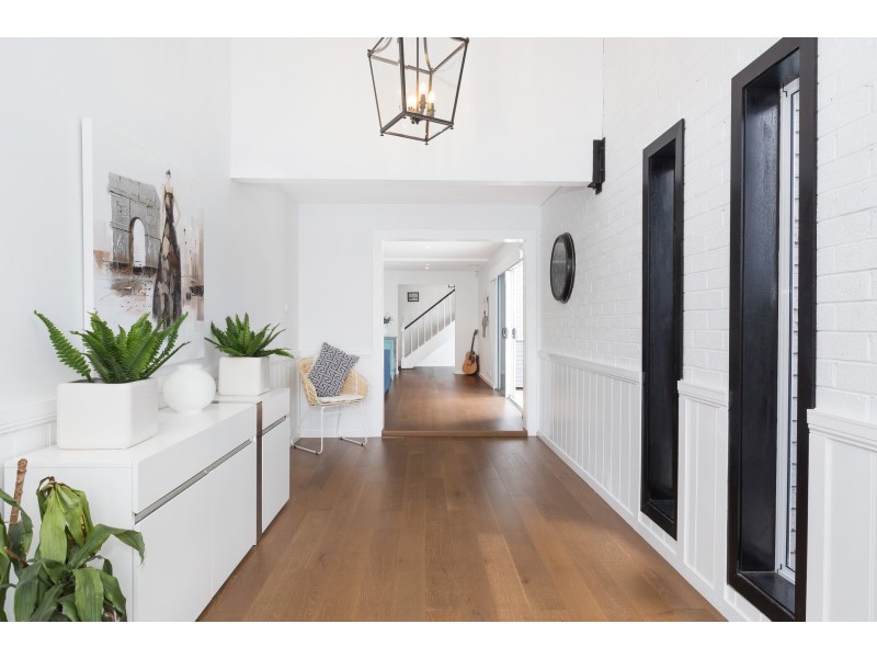 1 Warrego Avenue, Sylvania Waters NSW 2224