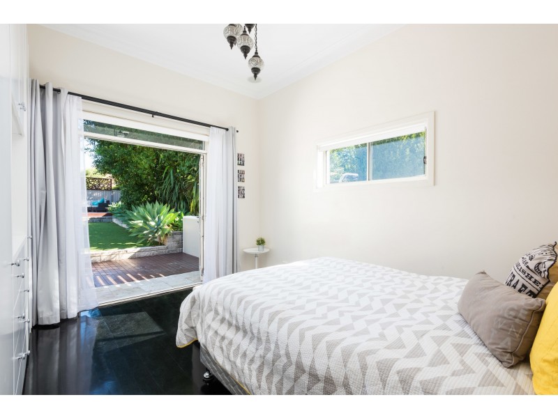 14 Caringbah Road, Woolooware NSW 2230