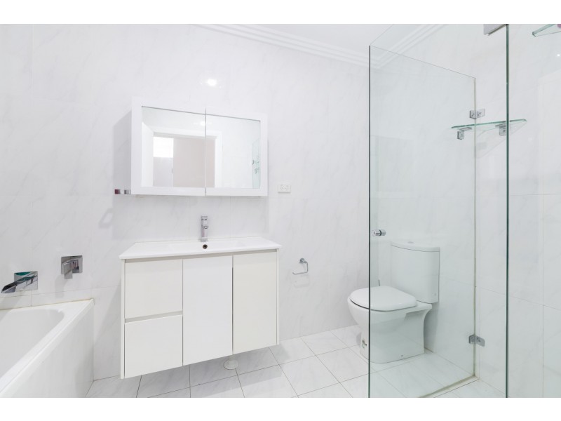 11B Alexander Avenue, Taren Point NSW 2229